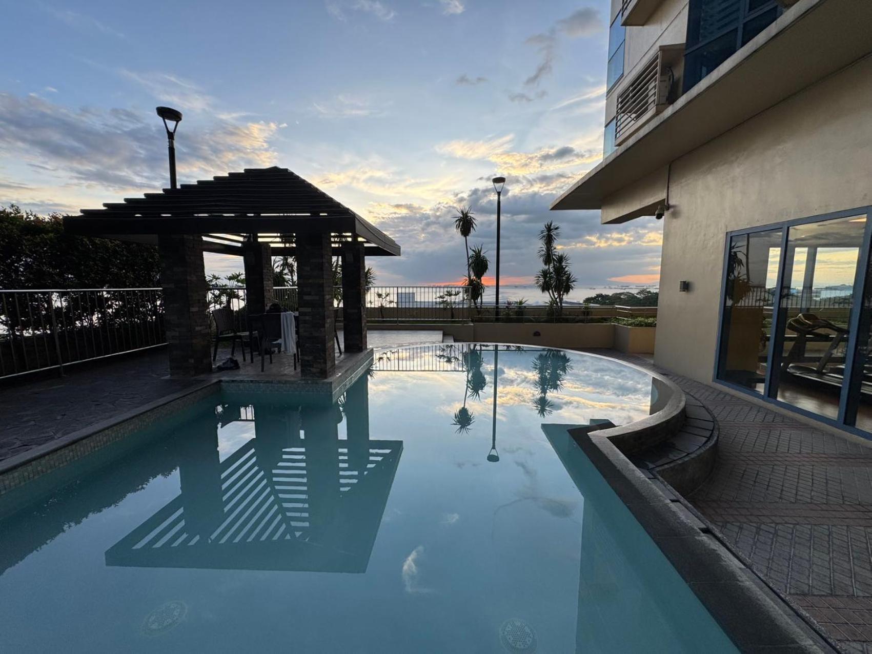 Grand Riviera Suites Manila Ngoại thất bức ảnh