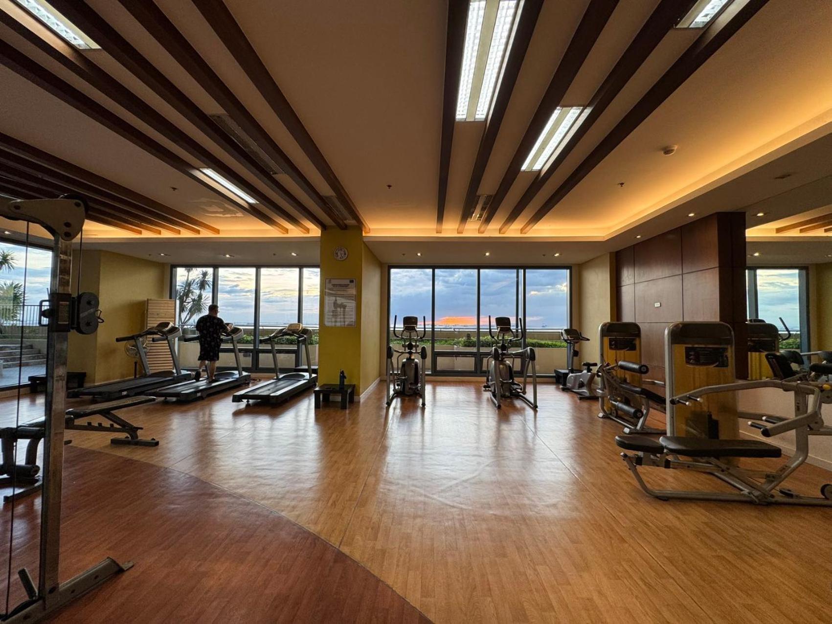 Grand Riviera Suites Manila Ngoại thất bức ảnh