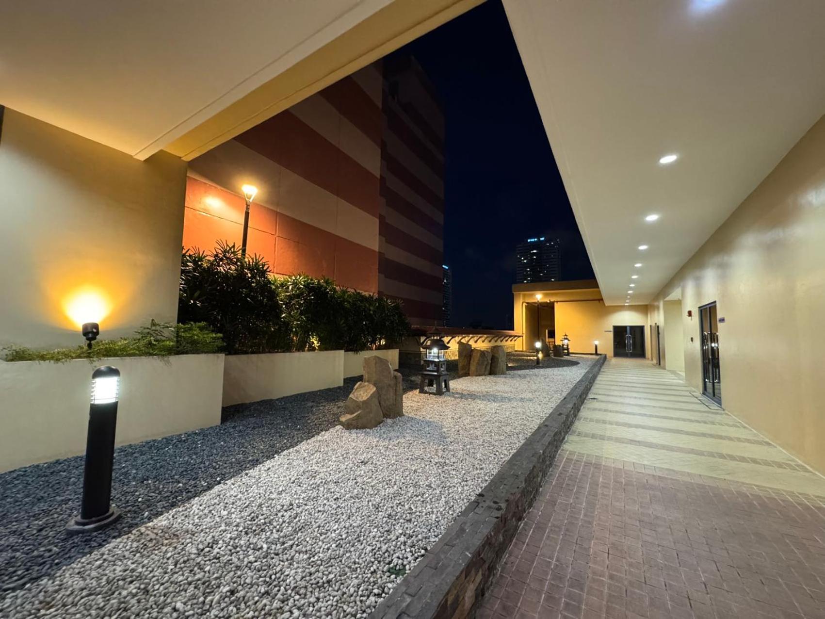 Grand Riviera Suites Manila Ngoại thất bức ảnh